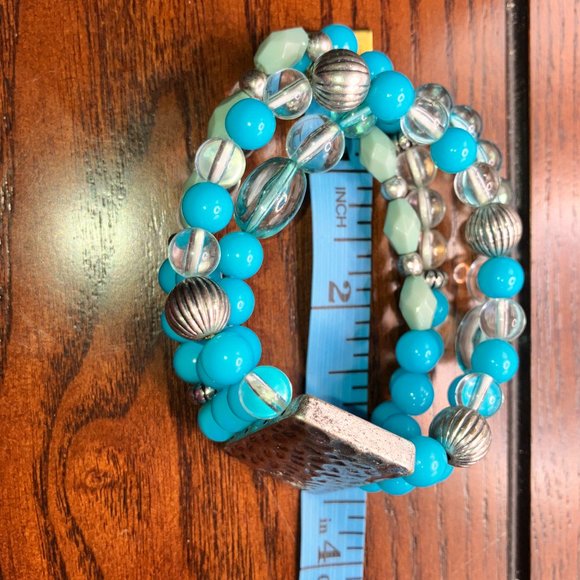 Turquoise Colored, Silver-Tone, Clear Beaded 4-Strand Bracelet! - Picture 3 of 8